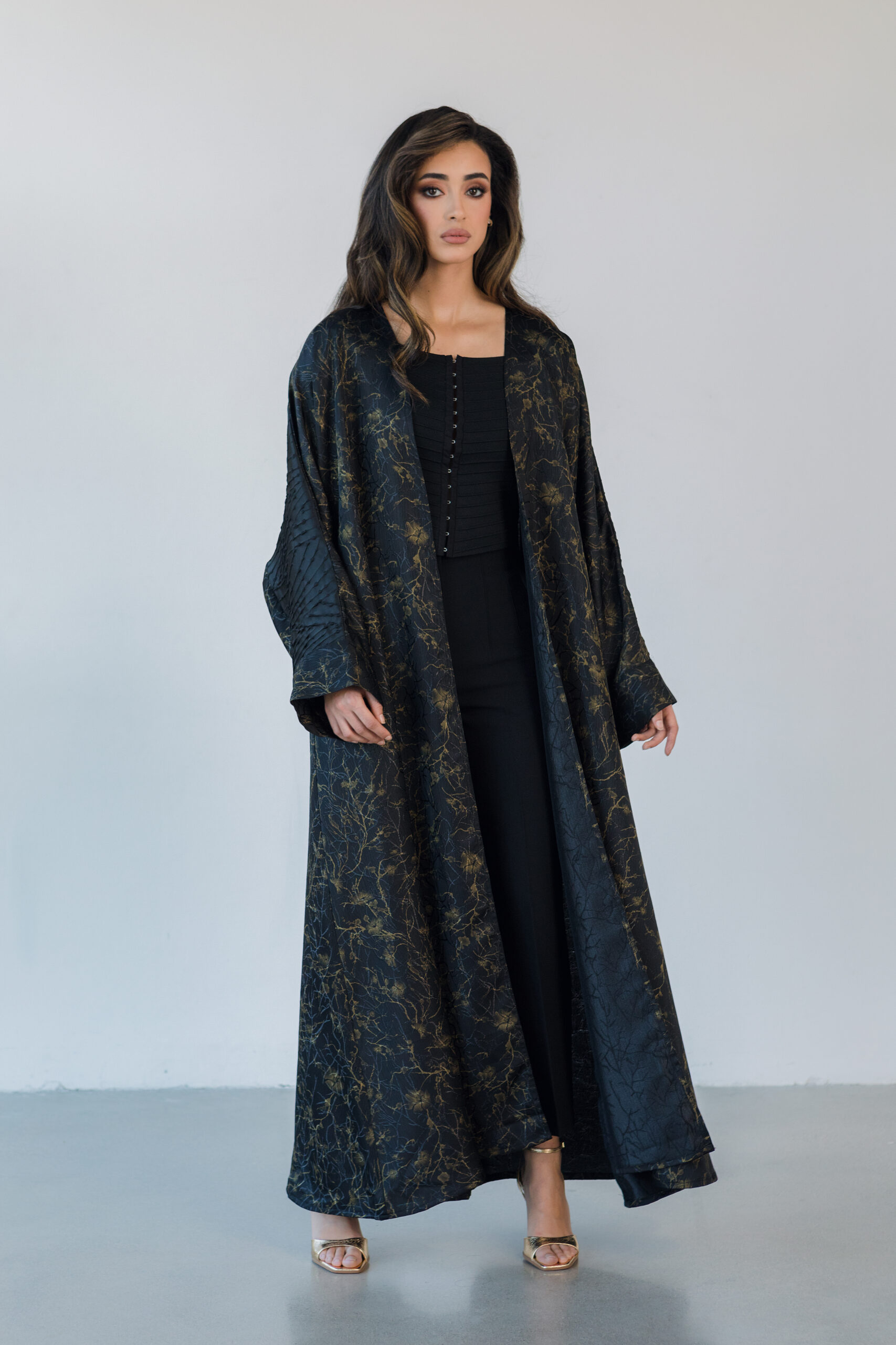 ABAYA BLACK GOLDEN FLOWERS