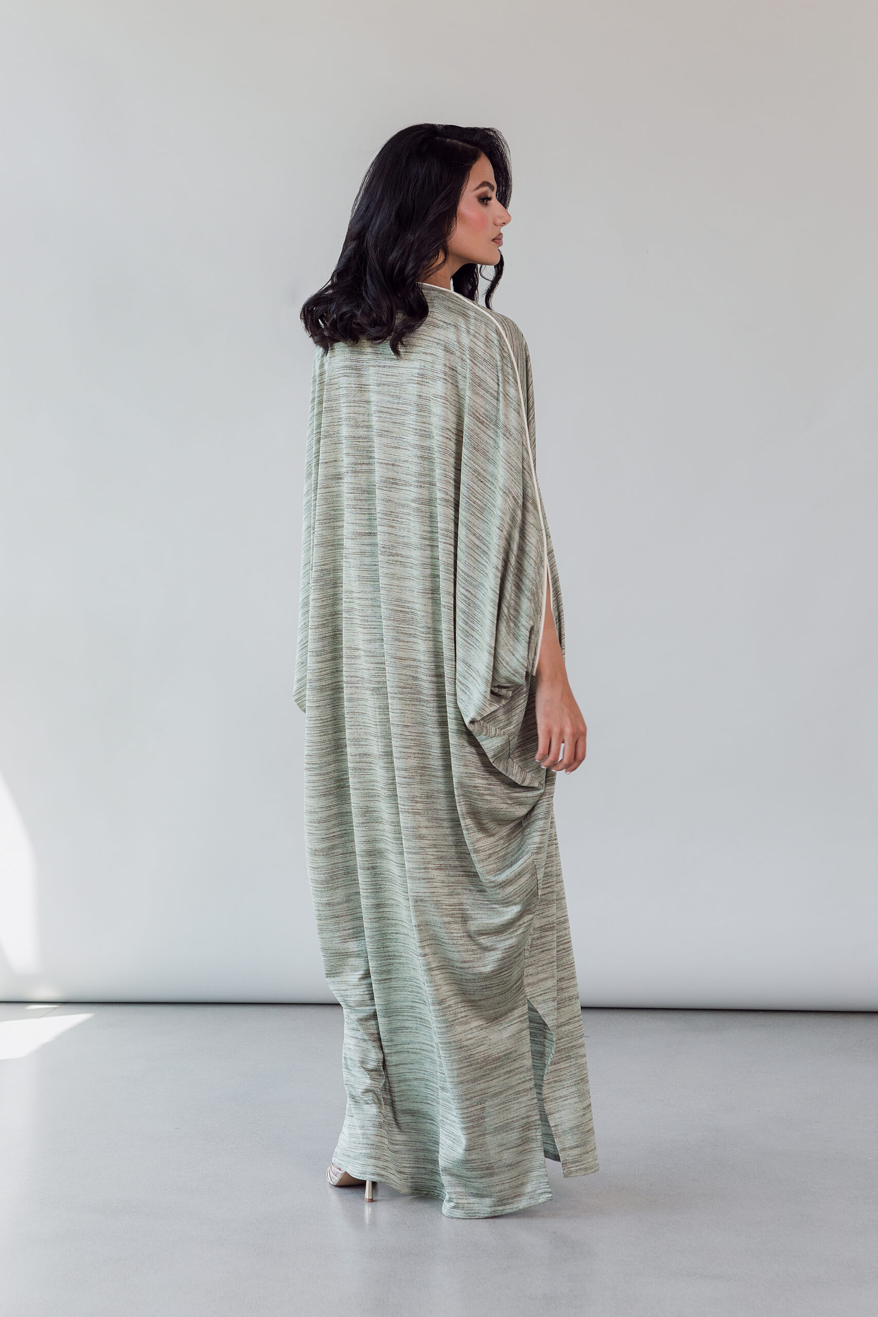 ABAYA GREEN LIGHT – Image 4